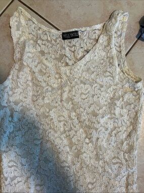 Cream Lace Sleeveless Top